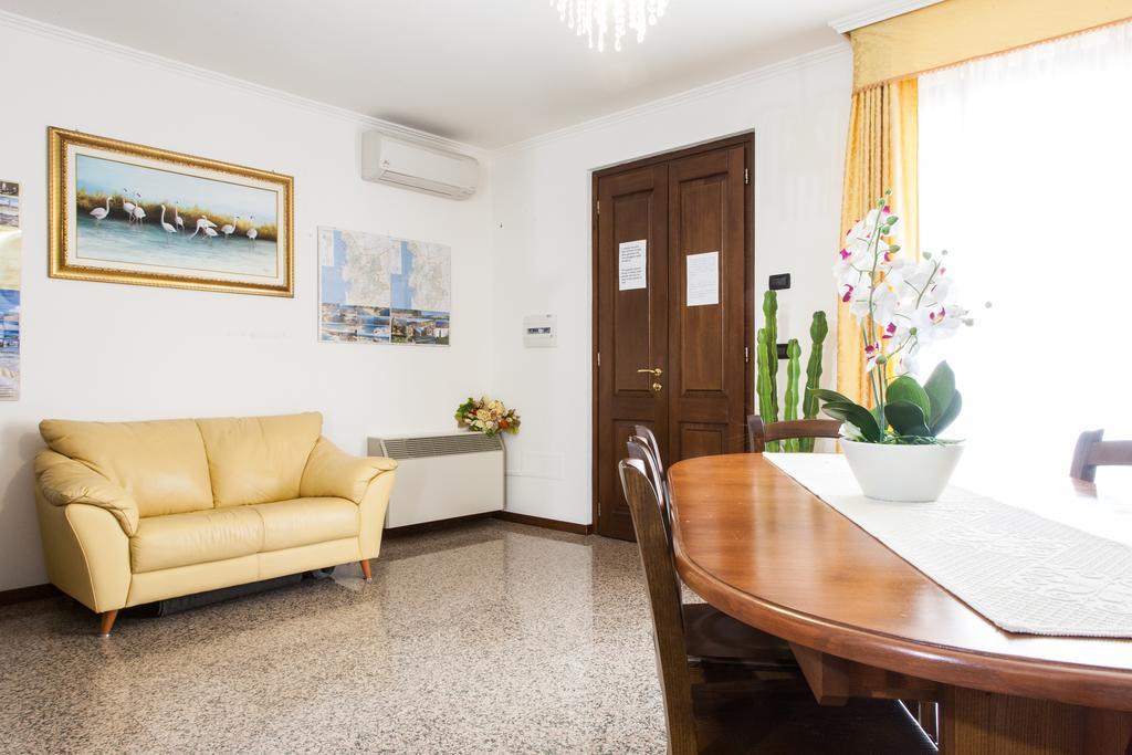 Affittacamere Acquamarina Oristano Exterior foto